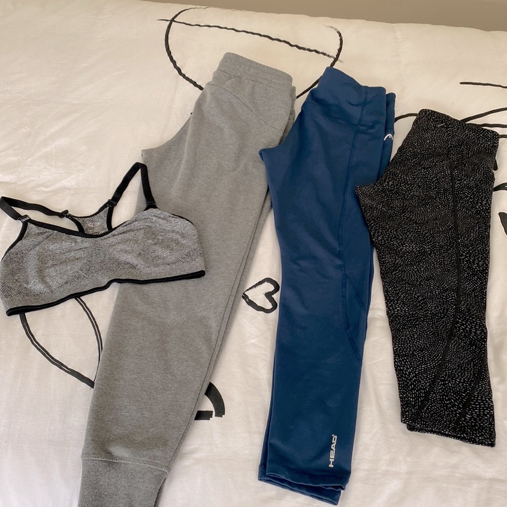 Athletic Wear Size Medium 4 Items